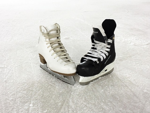 Skates